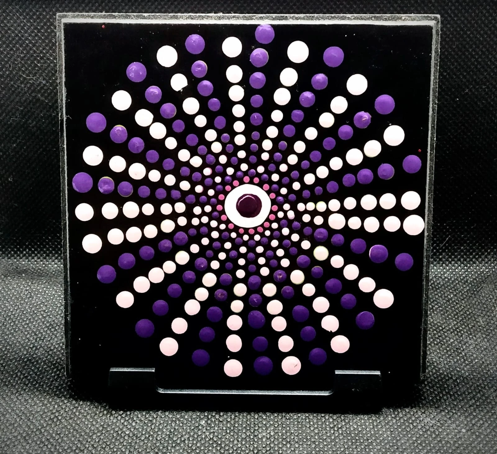 Equilibrio violeta, arte artesanal Neuronal San Juan del Río Querétaro